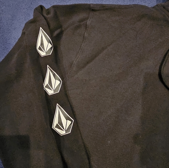 Volcom Jogger Set - Picture 3 of 7